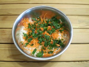 Салат витаминный из капусты и моркови с уксусом - фото шаг 4