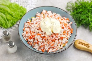 Крабовый салат "Белая лошадь" - фото шаг 5