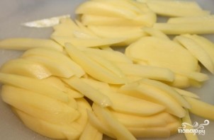 Картошка, жареная в мультиварке - фото шаг 1