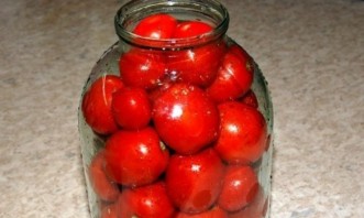 Засолка помидоров холодным способом - фото шаг 3