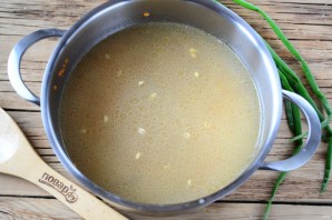Наваристый суп из смеси бобовх и круп - фото шаг 4