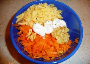 Салат с морковью и сыром - фото шаг 4