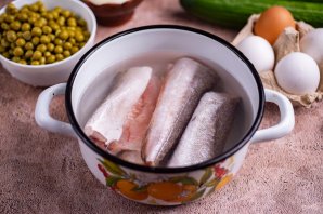 Салат "Оливье" с рыбой