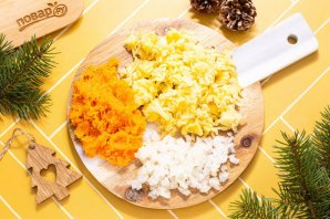 Вегетарианский салат в виде лошади - фото шаг 2