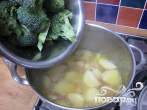 Сливочный суп с брокколи и картофелем - фото шаг 4