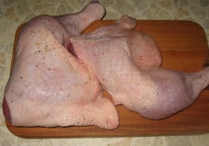 Курица на сковороде с майонезом - фото шаг 1