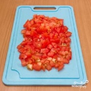 Камбала, запеченная с помидорами - фото шаг 2