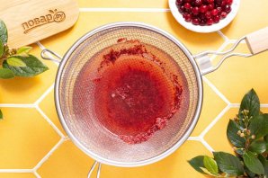 Клюквенный напиток - фото шаг 8