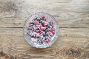 Запеченная каша из поленты "Bravolli" с ягодным киселем - фото шаг 4