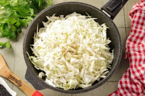 Быстрый пирог с капустой - фото шаг 2