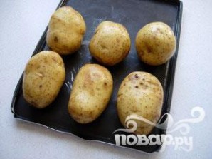 Запеченный картофель с травяным соусом - фото шаг 1