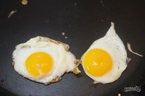 Брускетта с творогом, икрой и перепелиным яйцом - фото шаг 5