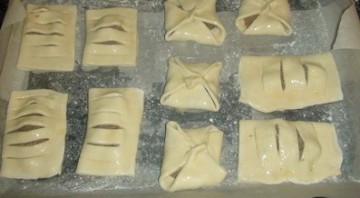 Дрожжевые пирожки с начинкой - фото шаг 6
