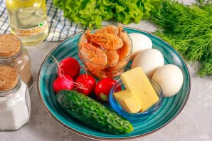 Салат с креветками и сырным омлетом - фото шаг 1