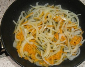 Пангасиус, тушеный с овощами - фото шаг 2