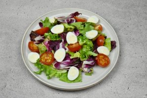 Теплый салат с тунцом - фото шаг 11