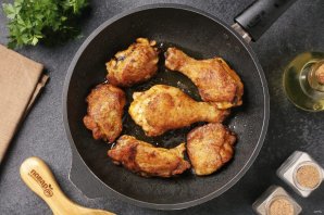 Курица на сковороде по-абхазски - фото шаг 4
