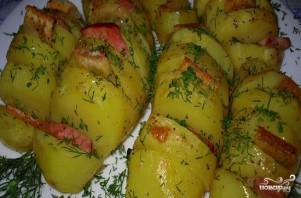 Картофель с беконом в фольге - фото шаг 8