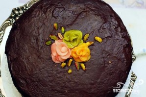 Фисташковый торт с марципаном и шоколадной глазурью - фото шаг 6