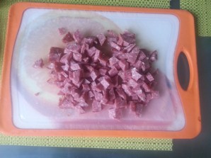 Омлет в духовке с колбасой - фото шаг 3