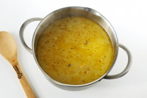 Суп из консервированного лосося - фото шаг 7
