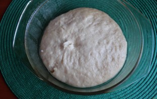 Дрожжевое тесто на кефире для пирога - фото шаг 7