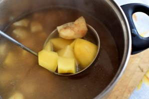 Суп-пюре с сыром и овощами - фото шаг 1