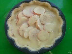 Яблочный пирог со сметанной заливкой (очень вкусный) - фото шаг 7