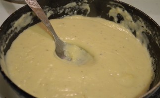 Сливочно-сырный соус - фото шаг 5