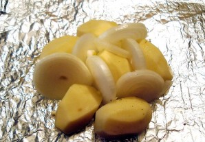 Картошка с салом в духовке в фольге - фото шаг 2