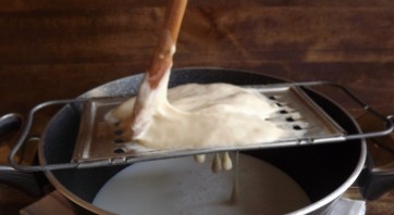 Молочный суп с клецками - фото шаг 7