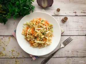 Салат с морковью и пекинской капустой - фото шаг 7