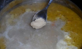 Клецки из манки для супа - фото шаг 5