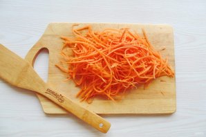 Морковь по-корейски с шампиньонами - фото шаг 2