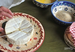 Жареный сыр "Камамбер" - фото шаг 1