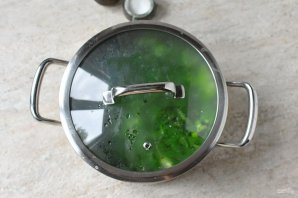 Куриный суп с крапивой - фото шаг 11
