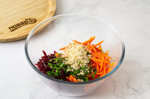 Салат из свеклы и моркови - фото шаг 5