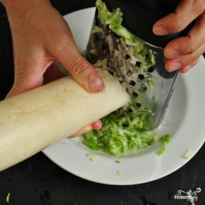 Тайский салат с дайконом - фото шаг 3