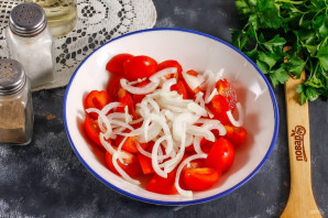 Теплый салат из кабачков и помидоров - фото шаг 5
