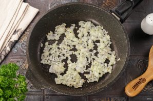 Фрикасе из курицы со сметаной