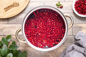 Компот из брусники - фото шаг 5