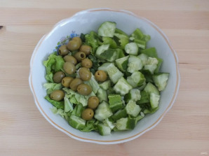 Зелёный греческий салат - фото шаг 5