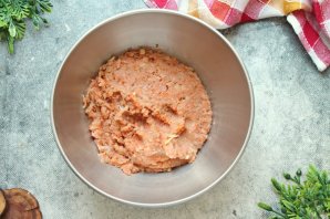 Рыбные котлеты с морковью - фото шаг 5