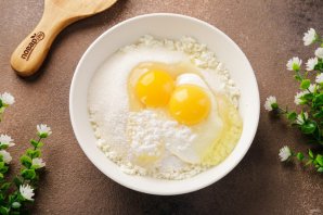 Творожный пирог с манкой - фото шаг 3