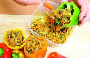 Болгарский перец, фаршированный овощами - фото шаг 5