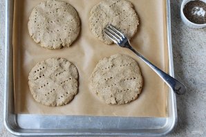 Постные ржаные лепешки - фото шаг 6