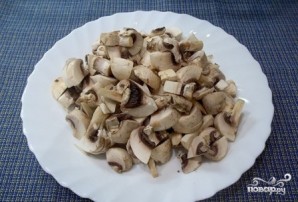 Жареные грибы с баклажанами - фото шаг 3