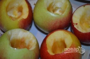 Фаршированные яблоки с медом - фото шаг 2