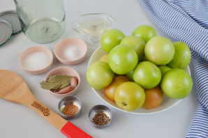 Рецепт маринованных зеленых помидоров - фото шаг 1