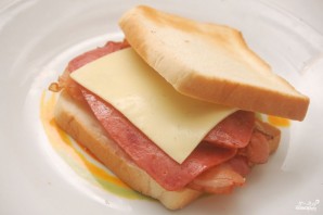Сэндвич с беконом - фото шаг 3